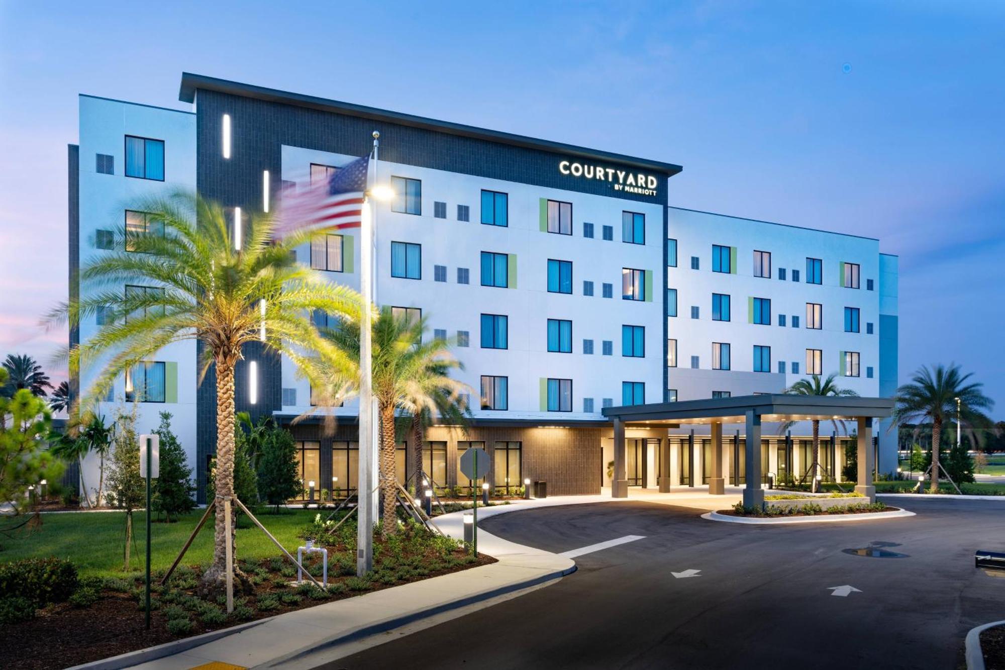 Courtyard By Marriott Port St. Lucie Tradition Exteriör bild